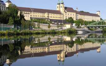 Benediktinerstift Lambach