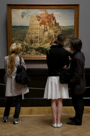 Besucher:innen in der Gemäldegalerie © KHM-Museumsverband
